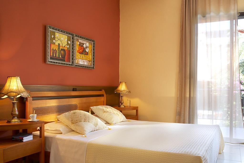 Pelli Hotel Пефкохори Экстерьер фото