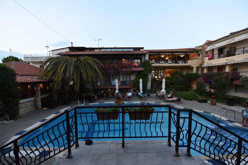Pelli Hotel Пефкохори Экстерьер фото