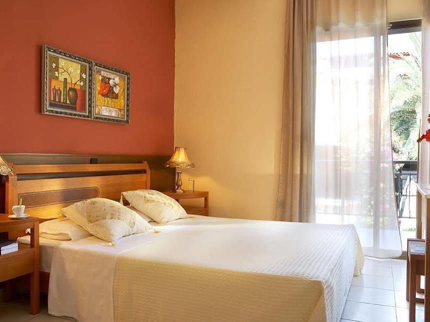 Pelli Hotel Пефкохори Экстерьер фото