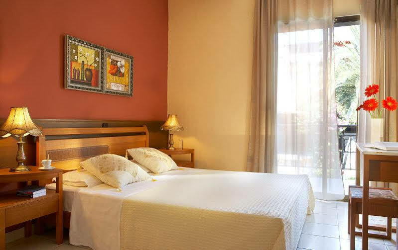 Pelli Hotel Пефкохори Экстерьер фото